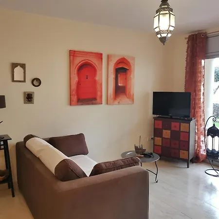 Apartment La Tarongina Amb Piscina Llanca